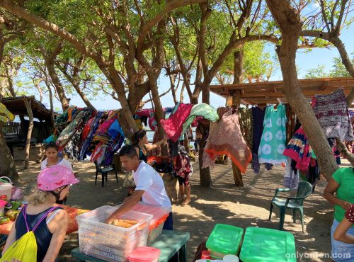 Photo of a local market on Ometepe Island in Nicaragua. Photo take by Anton Vander Schaaf.
